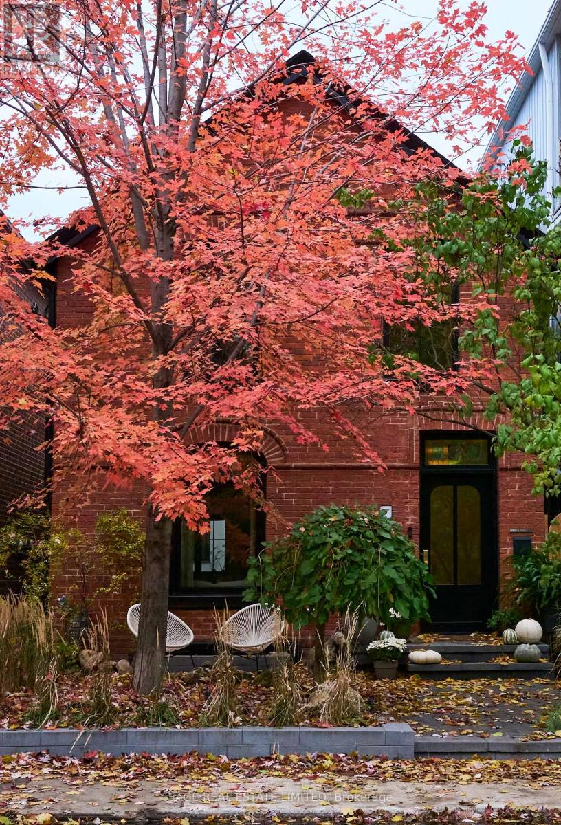 Property at 239 BORDEN STREET image 4