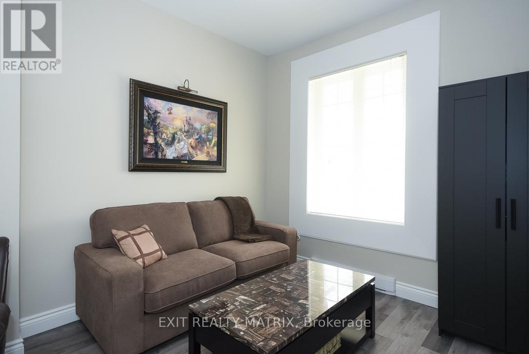 1429 Meadow Drive, Ottawa, Ontario  K4P 1B1 - Photo 10 - X11991293