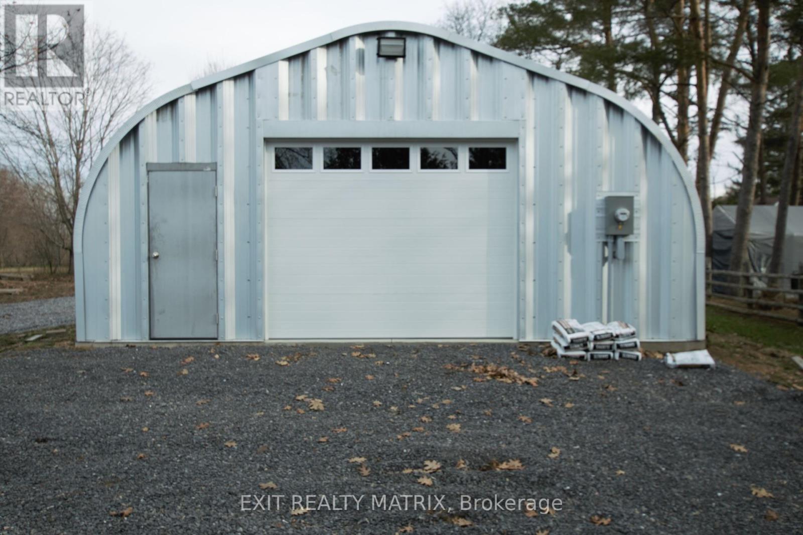 Property at 1429 MEADOW DRIVE image 3