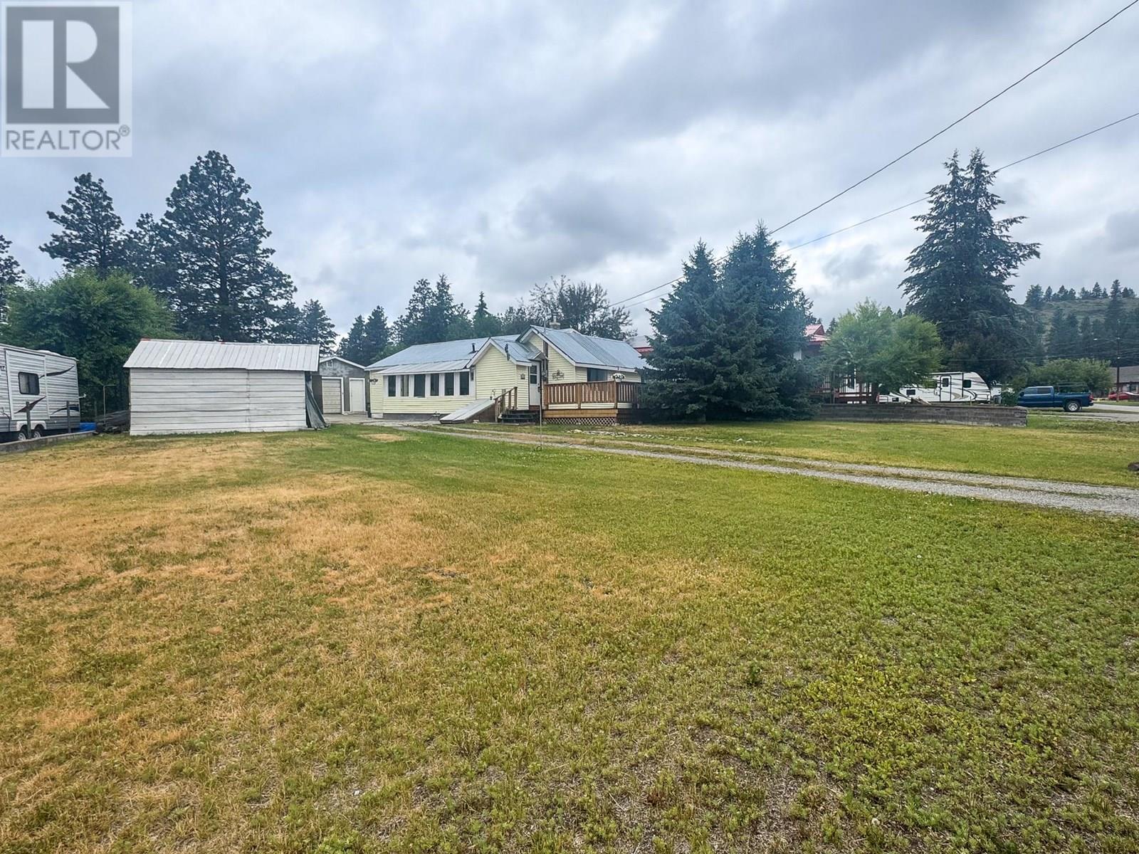 235 306th Avenue, Kimberley, British Columbia  V1A 3G8 - Photo 2 - 10348049