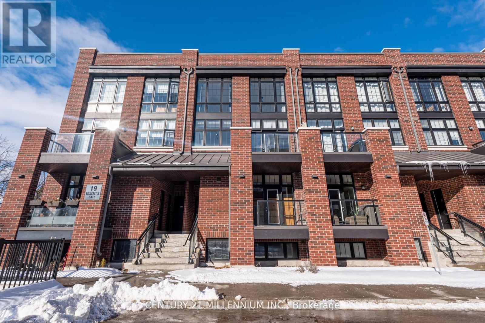 Property at 340 - 19 BELLCASTLE GATE image 1