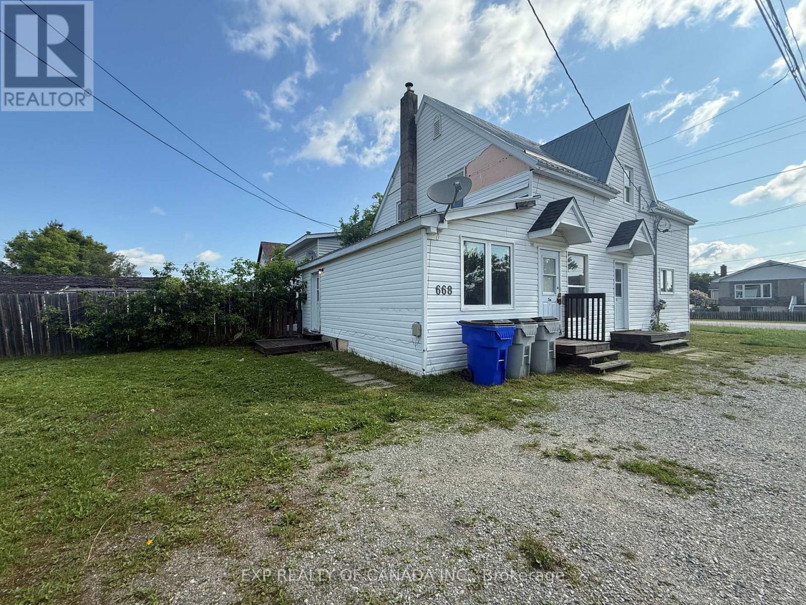 Property at 668 LILLIAN AVENUE image 3