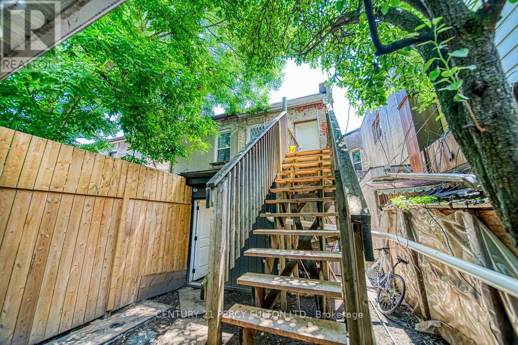 1606 Queen Street W, Toronto, Ontario  M6R 1A8 - Photo 43 - W12241410