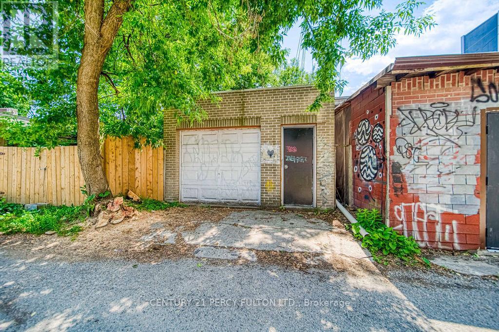 1606 Queen Street W, Toronto, Ontario  M6R 1A8 - Photo 46 - W12241410