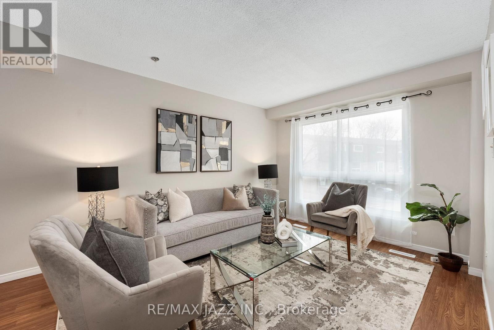 Property at 1 - 222 PEARSON STREET image 3