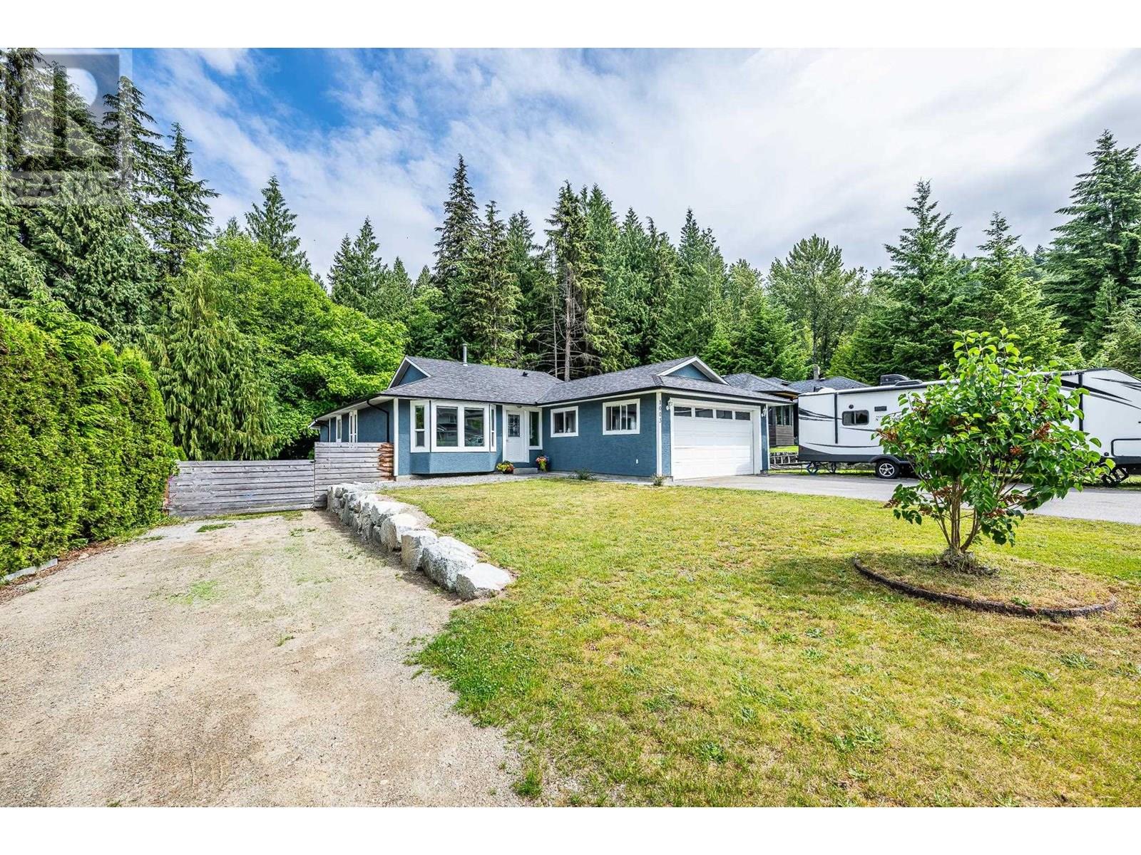 1003 PIA ROAD, squamish, British Columbia V0N1T0