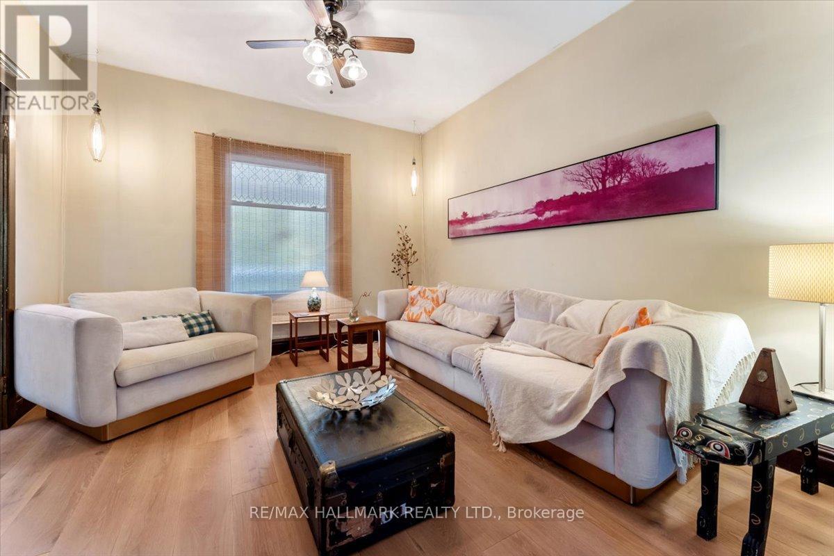 43 Albert Street, St. Catharines, Ontario  L2R 2G8 - Photo 13 - X12241478
