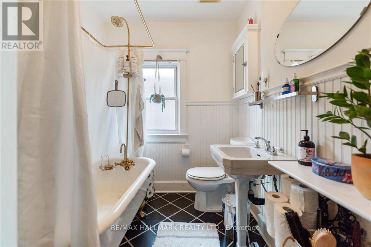 43 Albert Street, St. Catharines, Ontario  L2R 2G8 - Photo 31 - X12241478