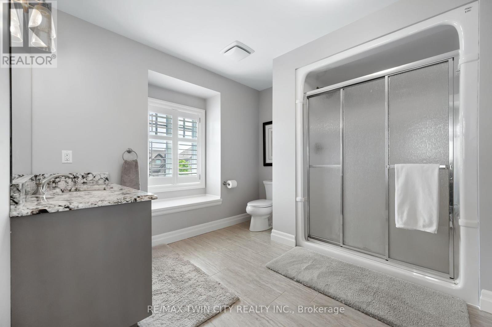 546 Manor Ridge Crescent, Waterloo, Ontario  N2K 0B4 - Photo 29 - X12241498