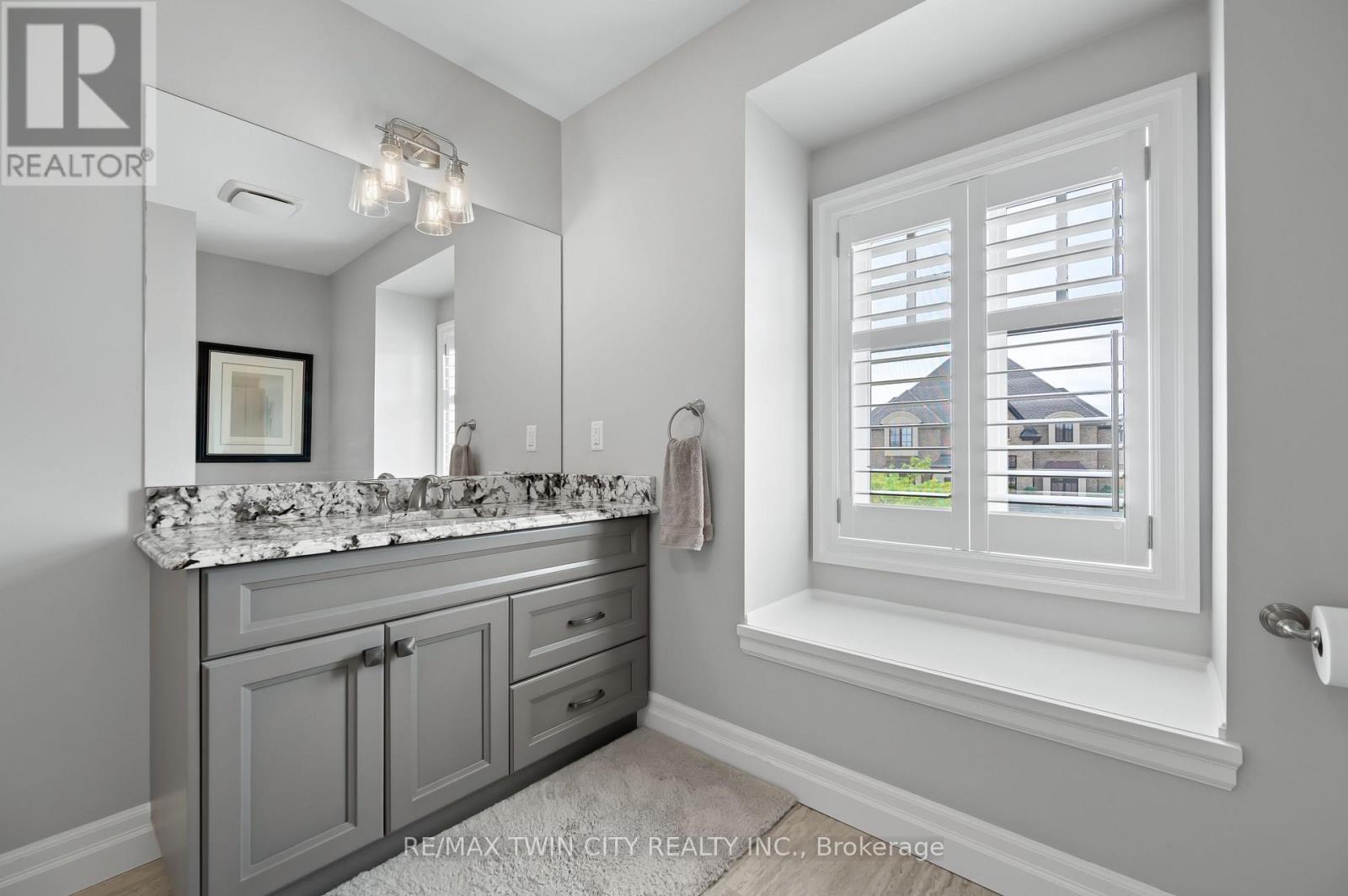 546 Manor Ridge Crescent, Waterloo, Ontario  N2K 0B4 - Photo 30 - X12241498