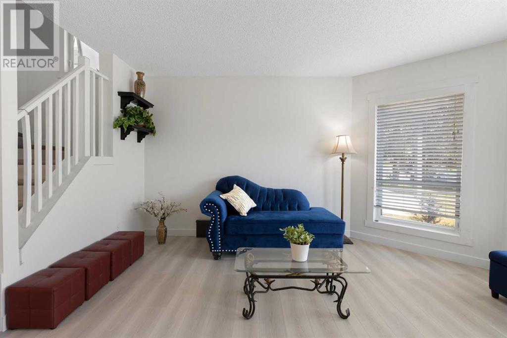 Property at 170 Citadel Acres Close NW image 5