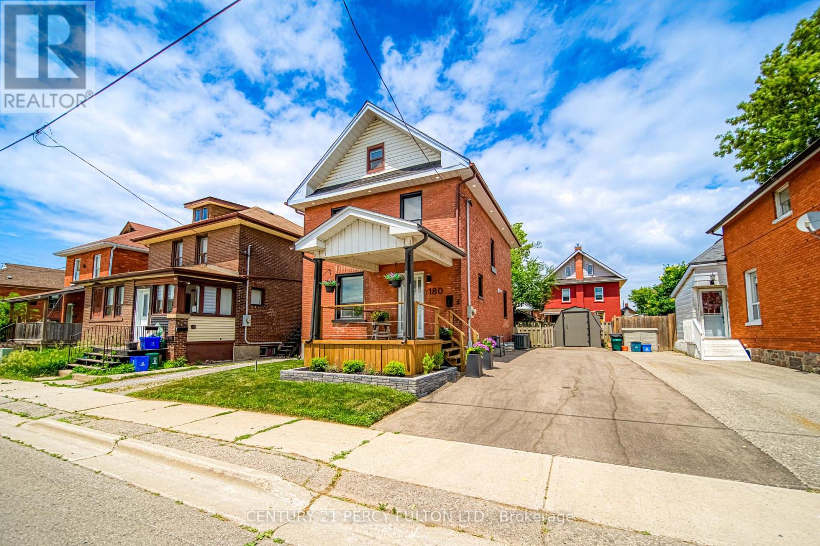 Property at 180 BRUCE STREET image 2