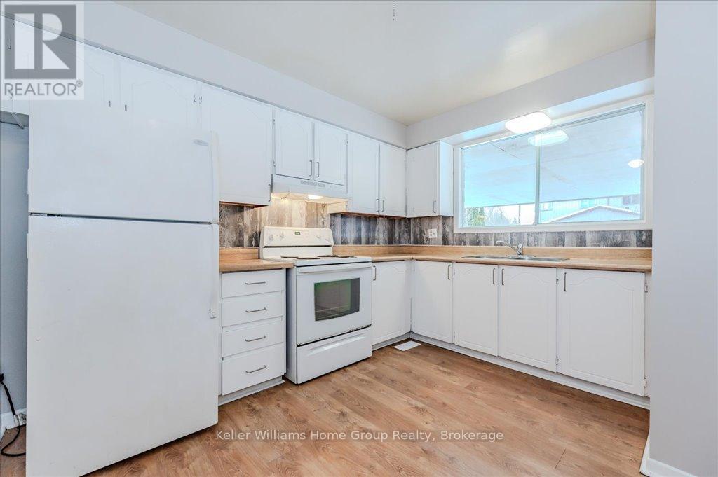 9 - 80 Churchill Street, Waterloo, Ontario  N2L 2X2 - Photo 9 - X12006548