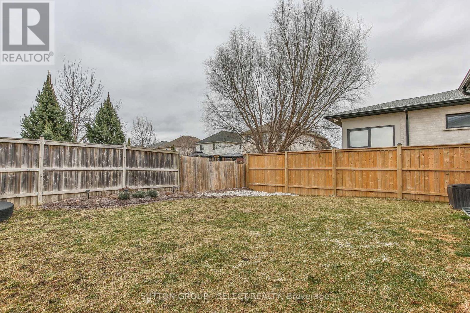 2199 Tokala Trail, London North, Ontario  N6G 0Z7 - Photo 46 - X12241758