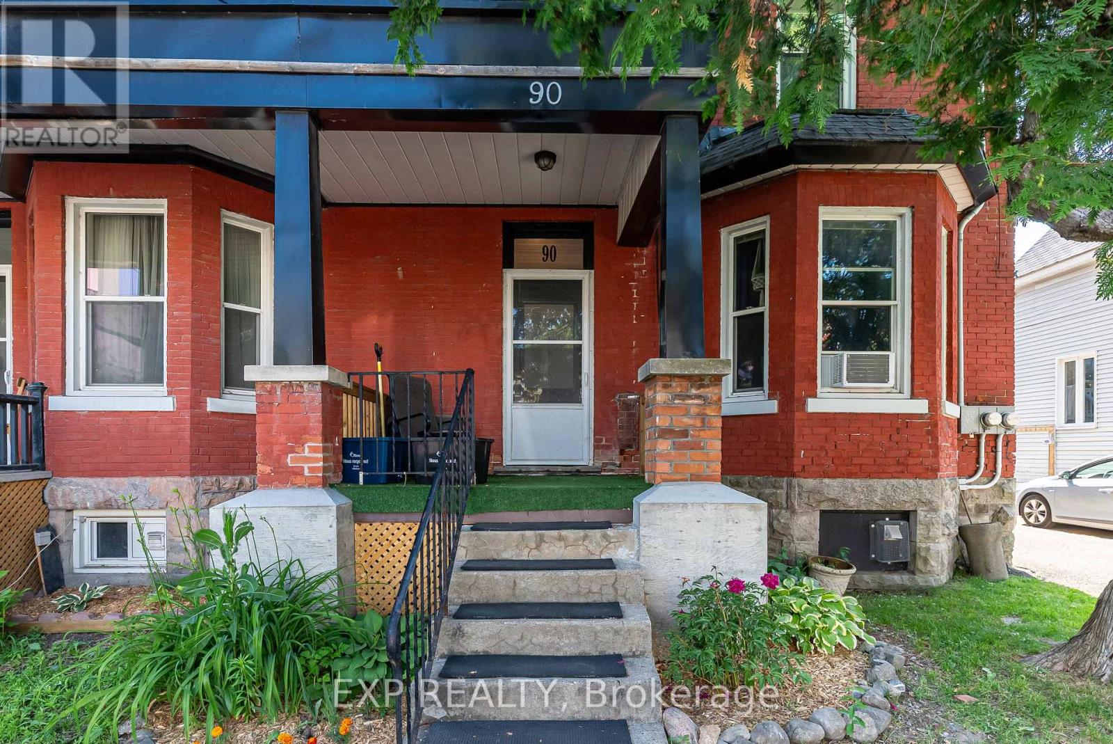 Property at 90 CAMBRIDGE STREET N image 1
