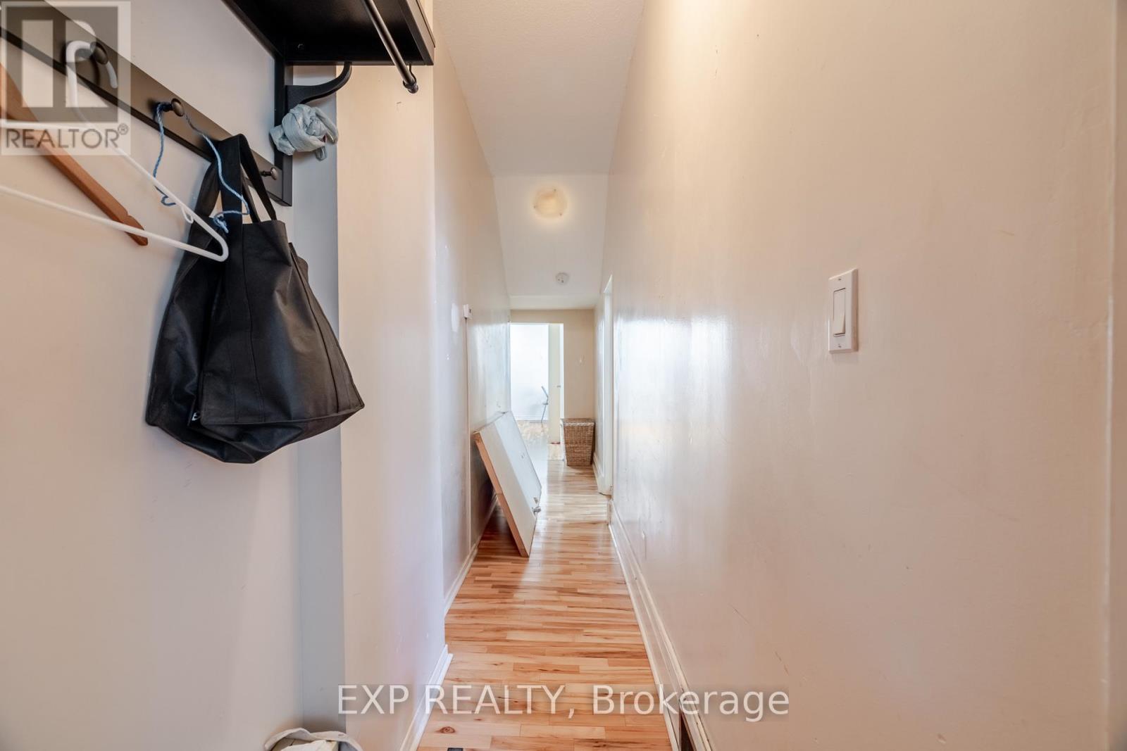 Property at 92 CAMBRIDGE STREET N image 5