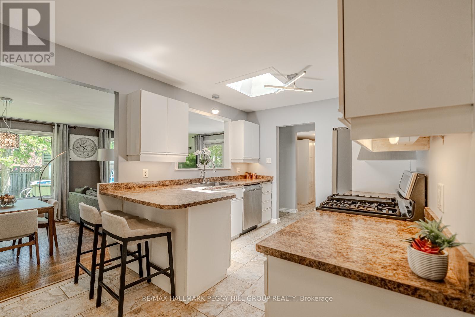 Property at 1105 ST VINCENT STREET image 3