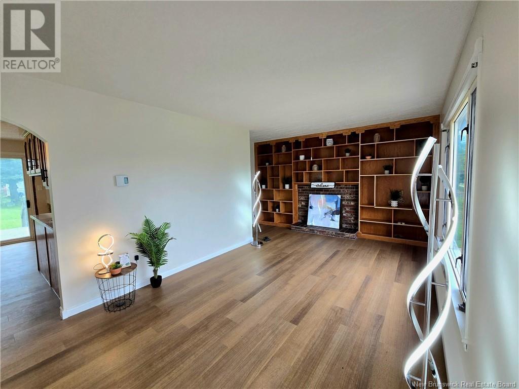 Property at 295 Kendra image 4