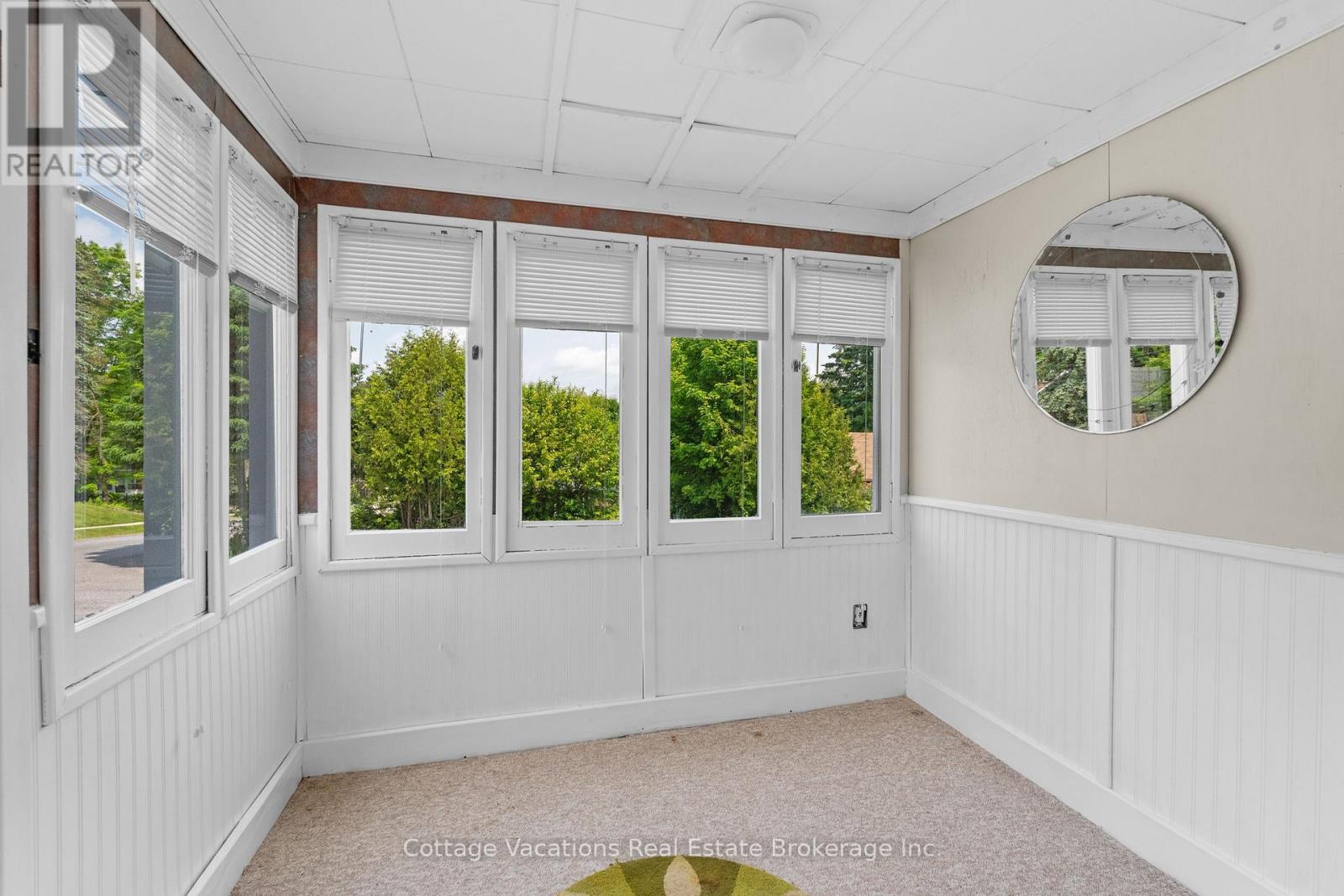 1 Duncan Street E, Huntsville, Ontario P1H 1V9 - Photo 11 - X12241721