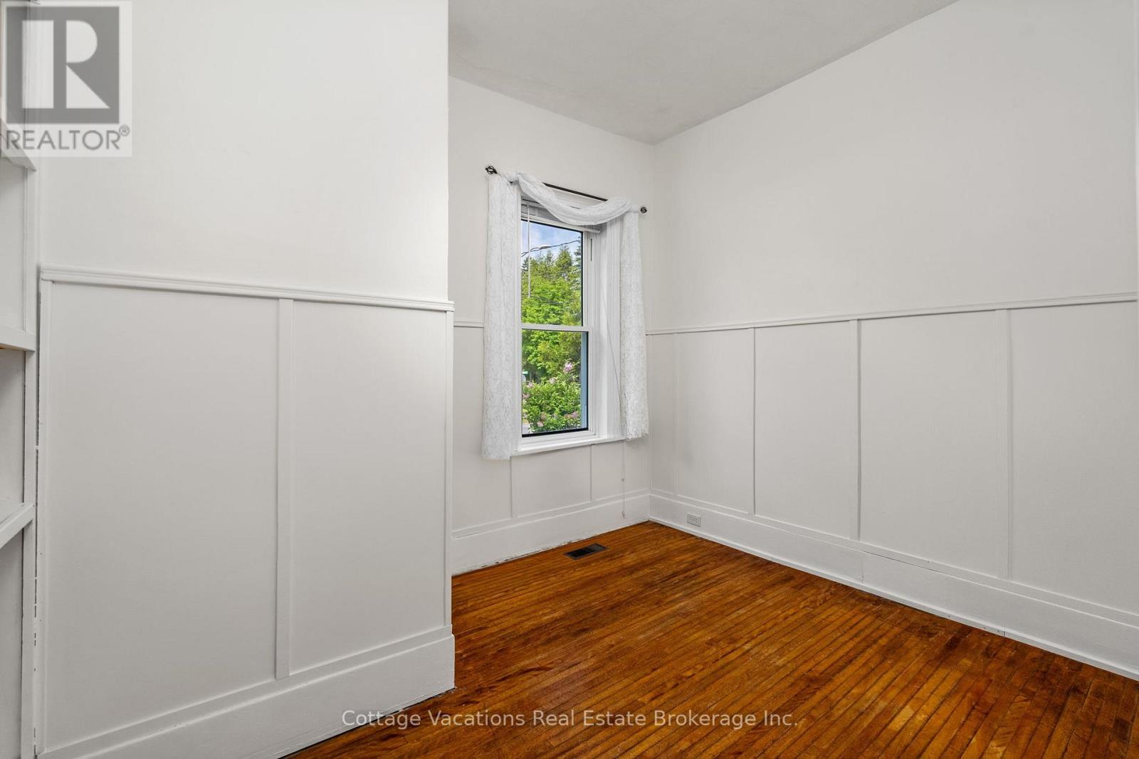 1 Duncan Street E, Huntsville, Ontario P1H 1V9 - Photo 28 - X12241721