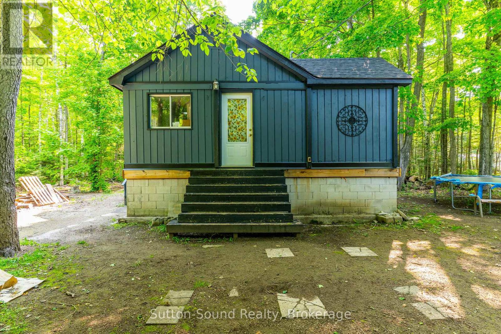 442 Berford Lake Road, South Bruce Peninsula, Ontario  N0H 2T0 - Photo 3 - X12241754