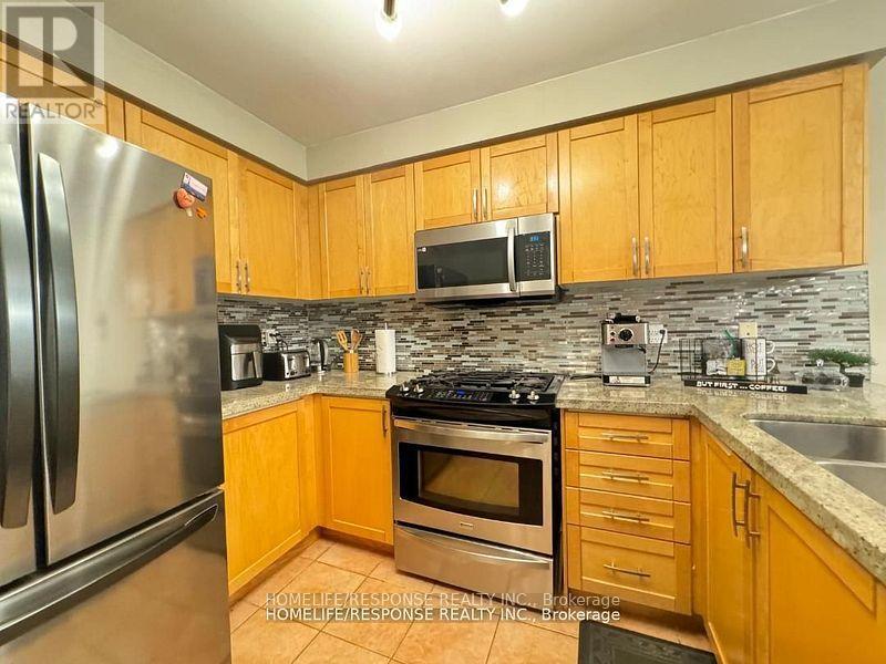 3254 Mcdowell Drive, Mississauga, Ontario  L5M 6S4 - Photo 10 - W12241610