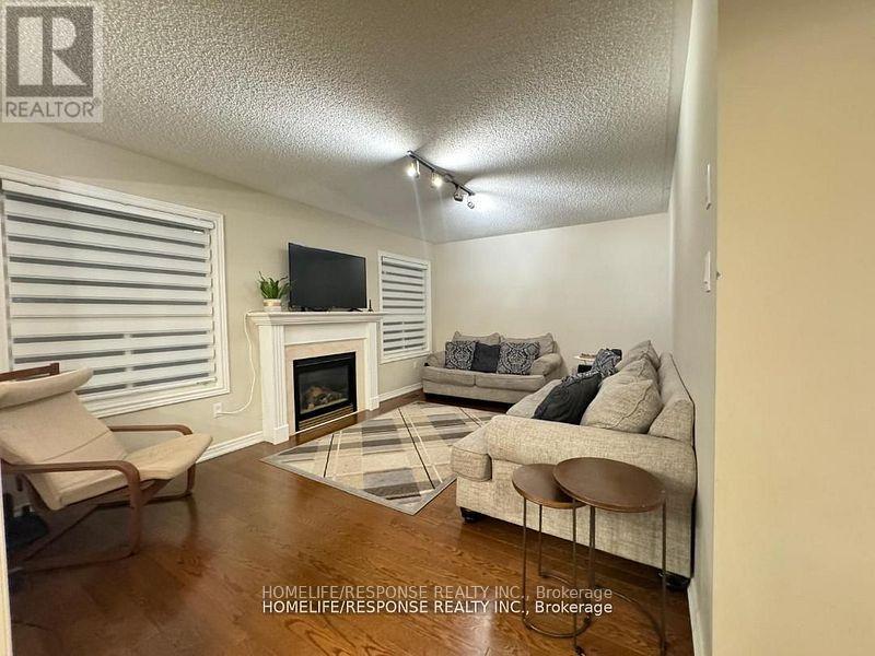 3254 Mcdowell Drive, Mississauga, Ontario  L5M 6S4 - Photo 14 - W12241610
