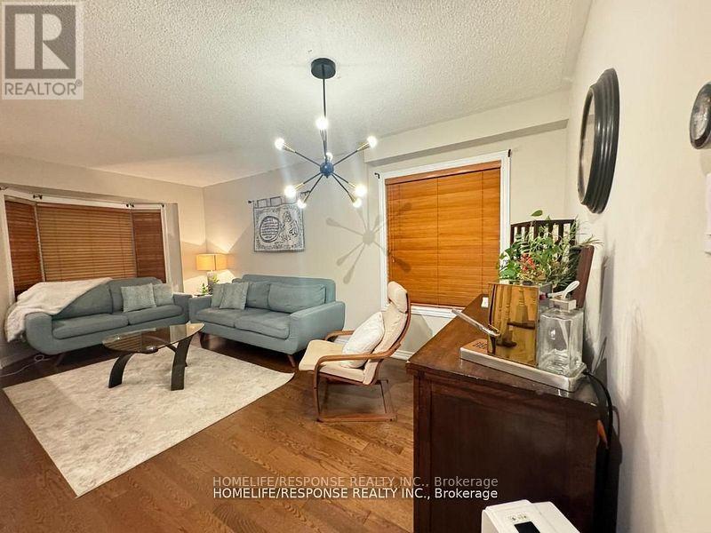 3254 Mcdowell Drive, Mississauga, Ontario  L5M 6S4 - Photo 15 - W12241610