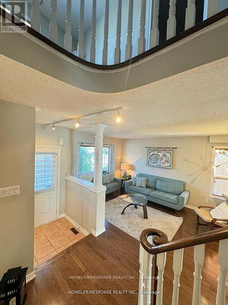 3254 Mcdowell Drive, Mississauga, Ontario  L5M 6S4 - Photo 4 - W12241610