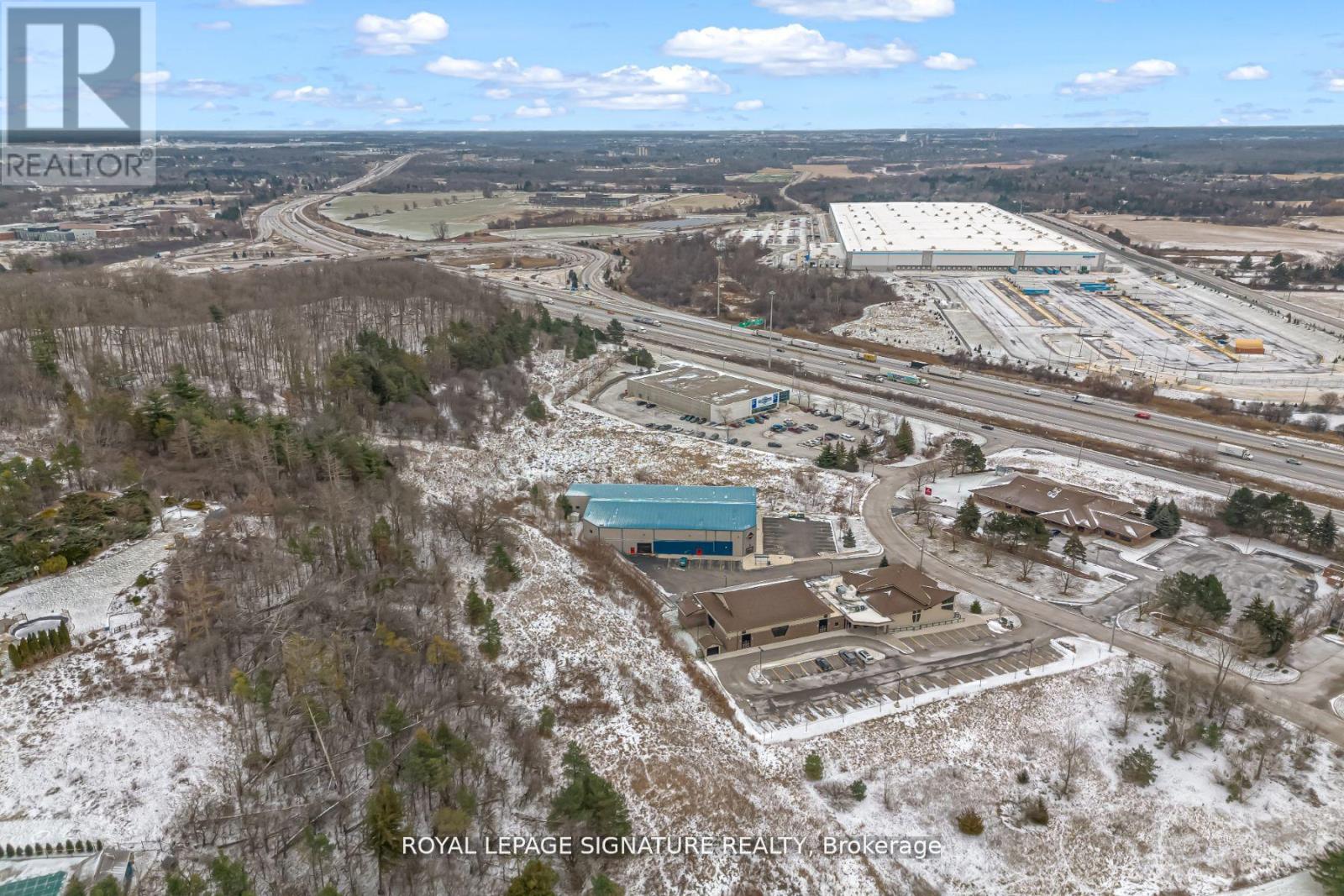 6 Executive Place, Kitchener, Ontario  N2P 2N4 - Photo 8 - X12241641
