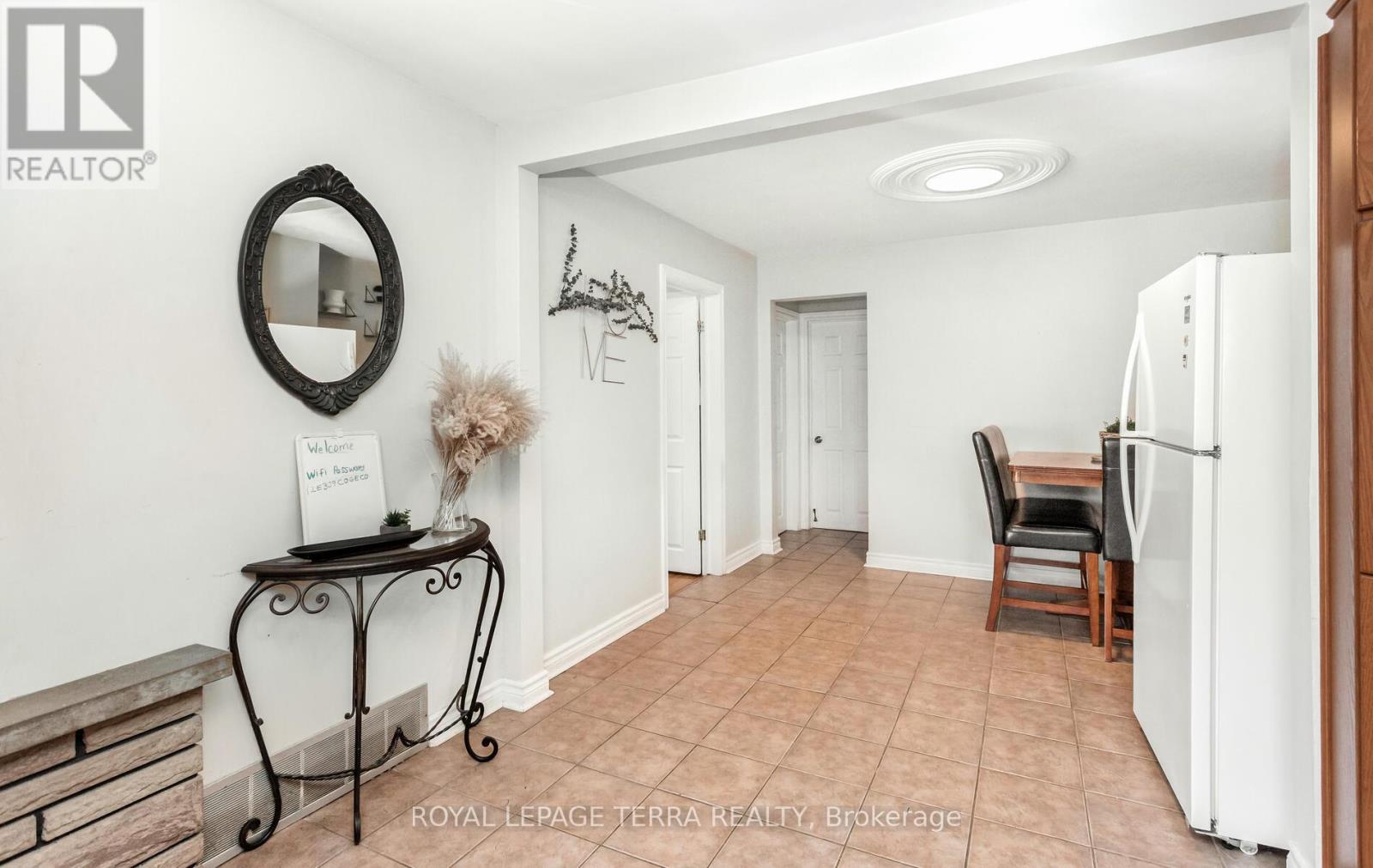6267 Montrose Road, Niagara Falls (West Wood), Ontario  L2H 1L7 - Photo 11 - X12241653
