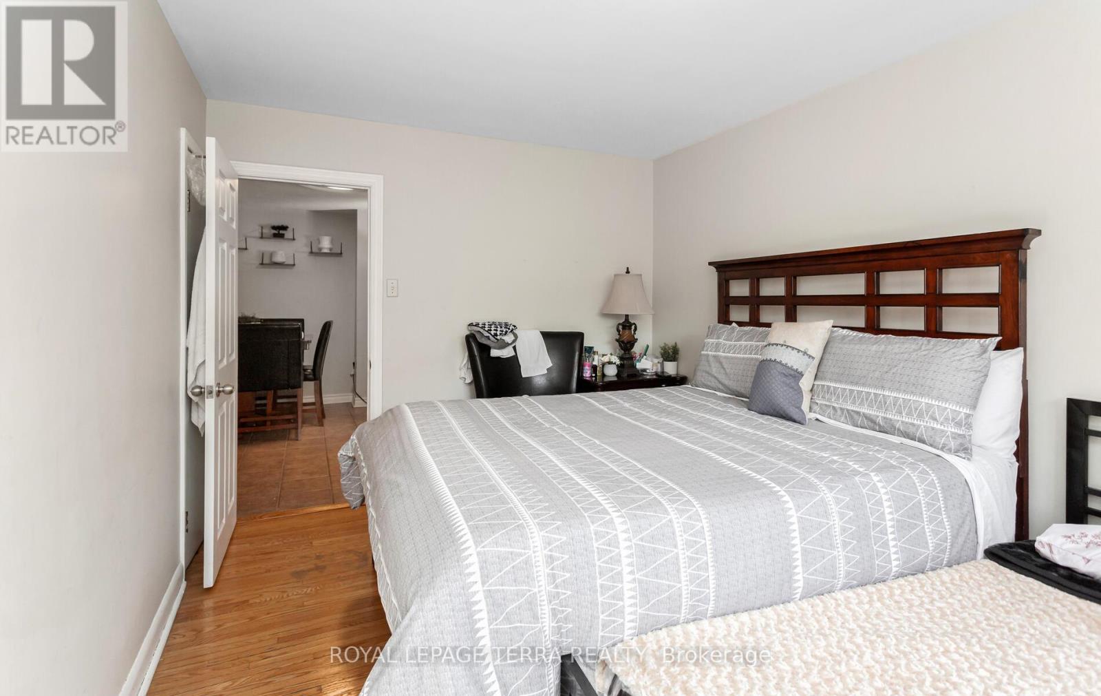 6267 Montrose Road, Niagara Falls (West Wood), Ontario  L2H 1L7 - Photo 13 - X12241653