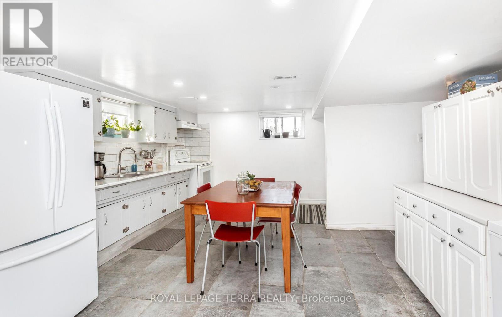 6267 Montrose Road, Niagara Falls (West Wood), Ontario  L2H 1L7 - Photo 22 - X12241653