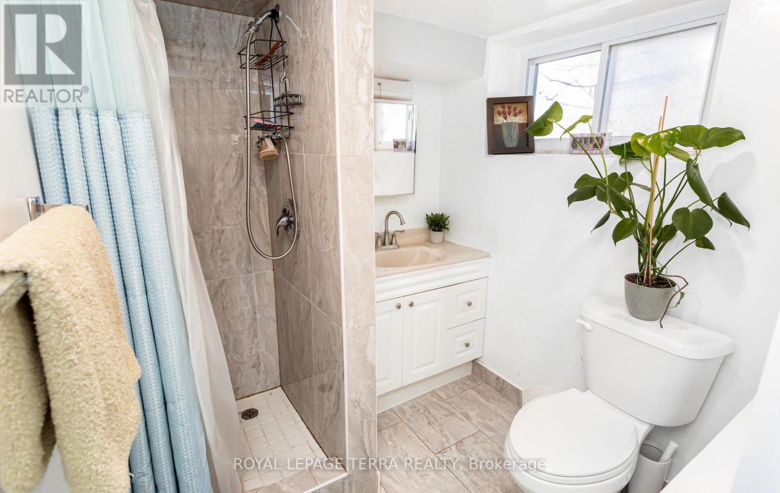 6267 Montrose Road, Niagara Falls (West Wood), Ontario  L2H 1L7 - Photo 28 - X12241653