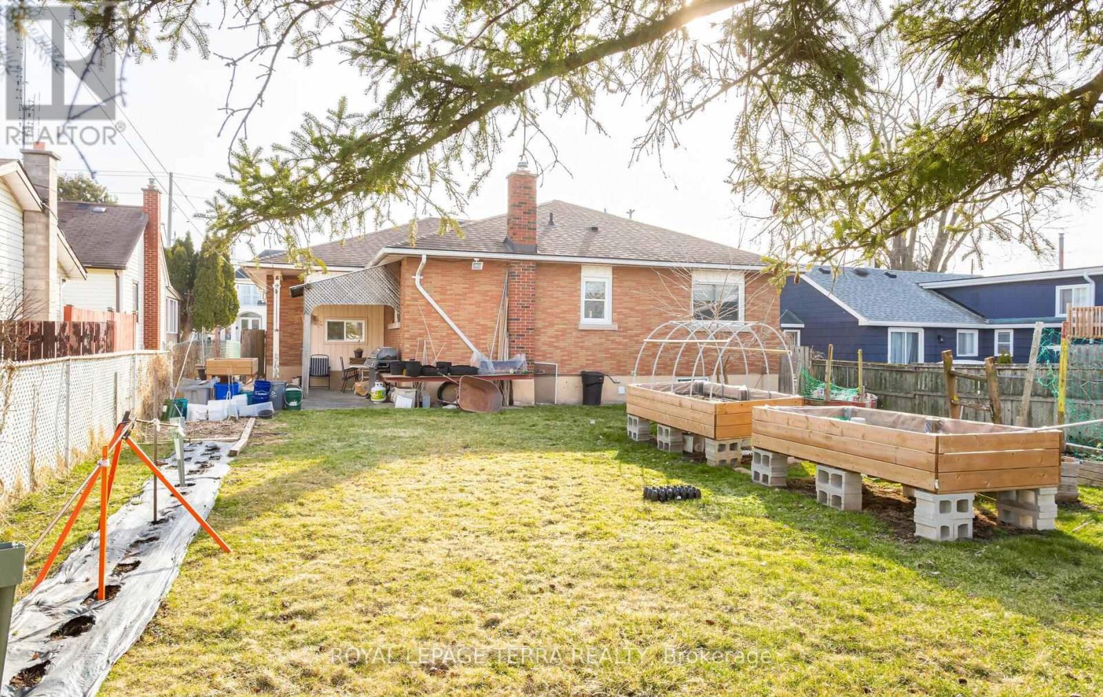 6267 Montrose Road, Niagara Falls (West Wood), Ontario  L2H 1L7 - Photo 35 - X12241653