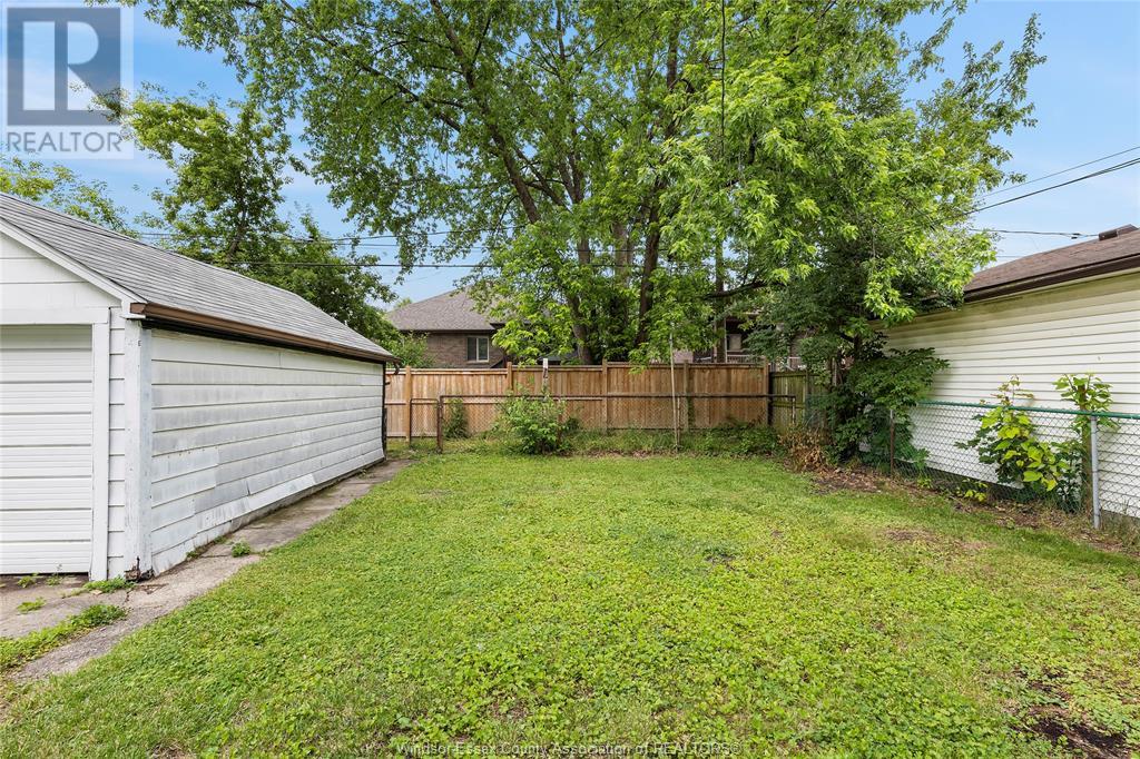 1622 Betts, Windsor, Ontario  N9B 3L5 - Photo 27 - 25015952