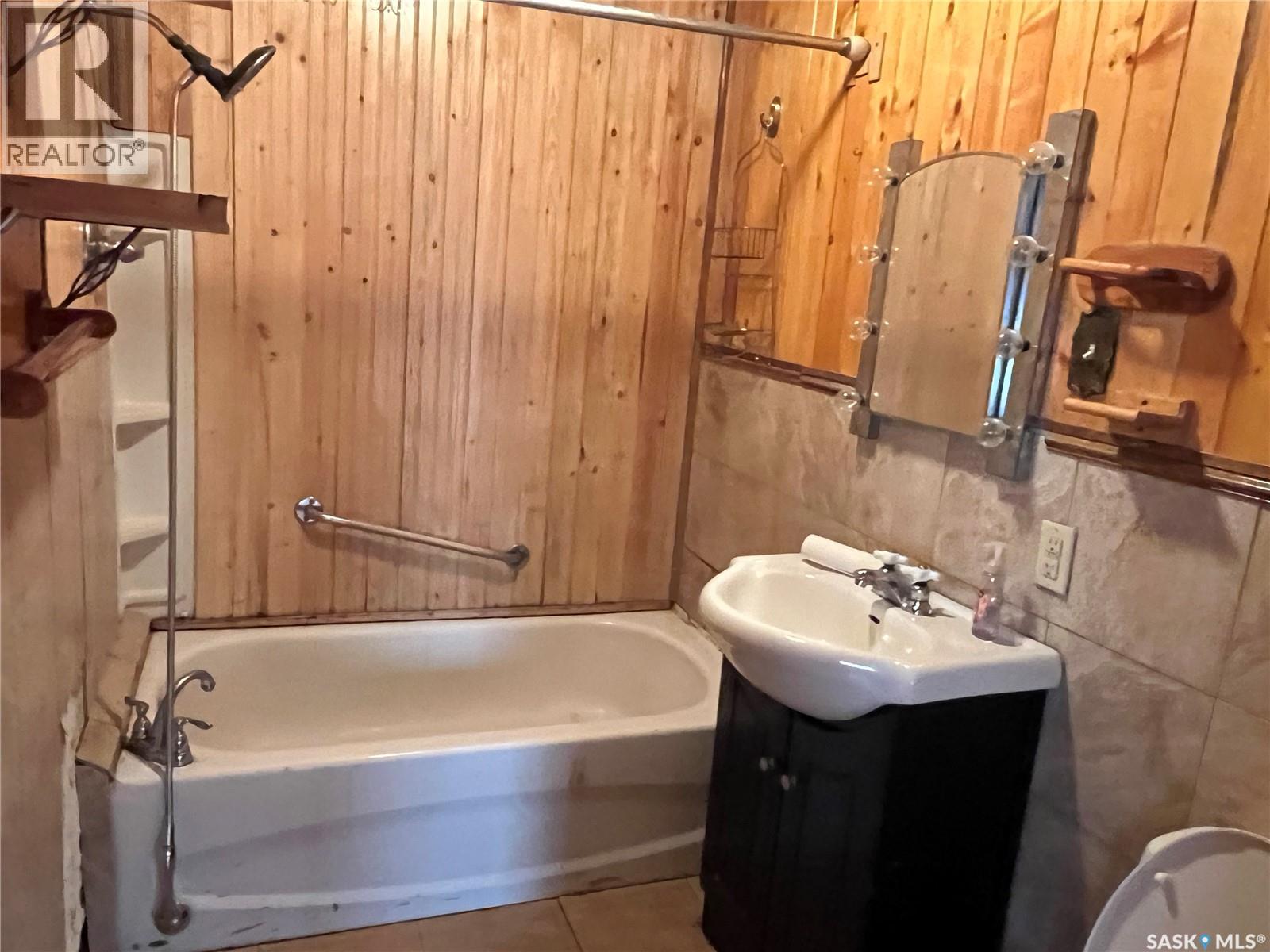 317 Moore Street, Foam Lake, Saskatchewan  S0A 1A0 - Photo 15 - SK010367