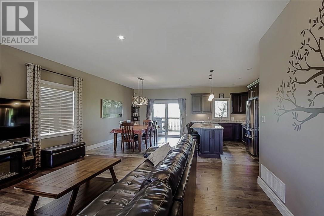 196 Schreyer Street, Hanmer, Ontario  P3P 0E3 - Photo 5 - 2123107