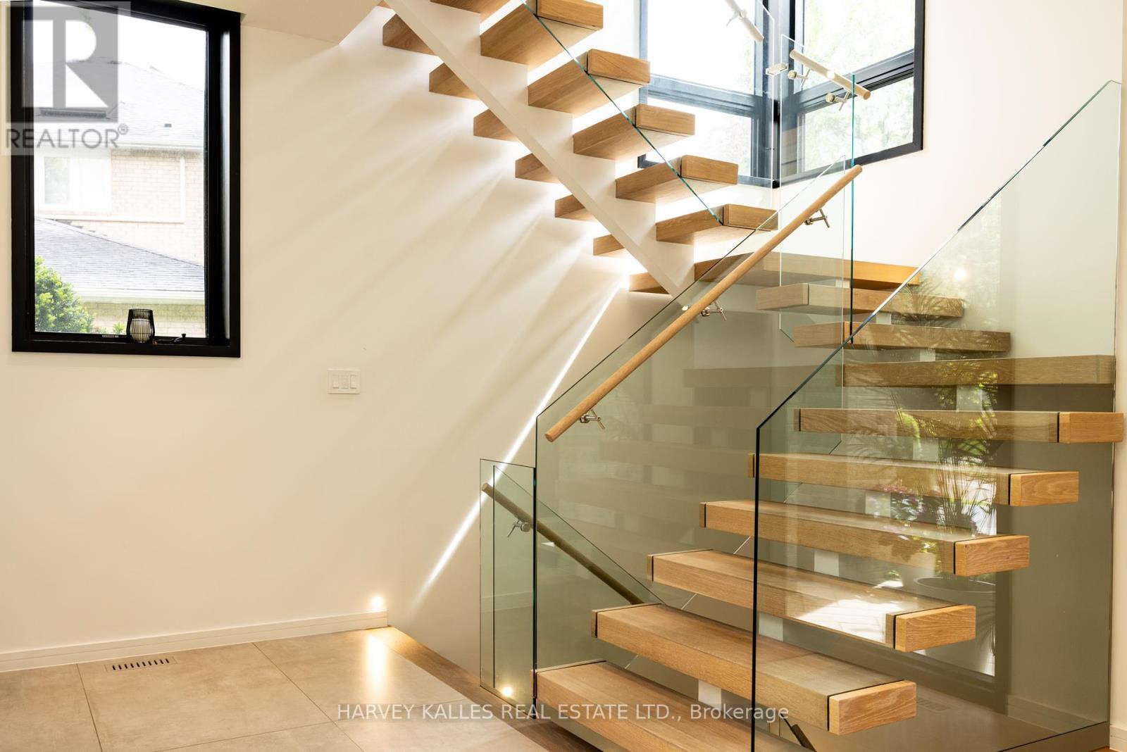 Property at 12 TETBURY CRESCENT image 3
