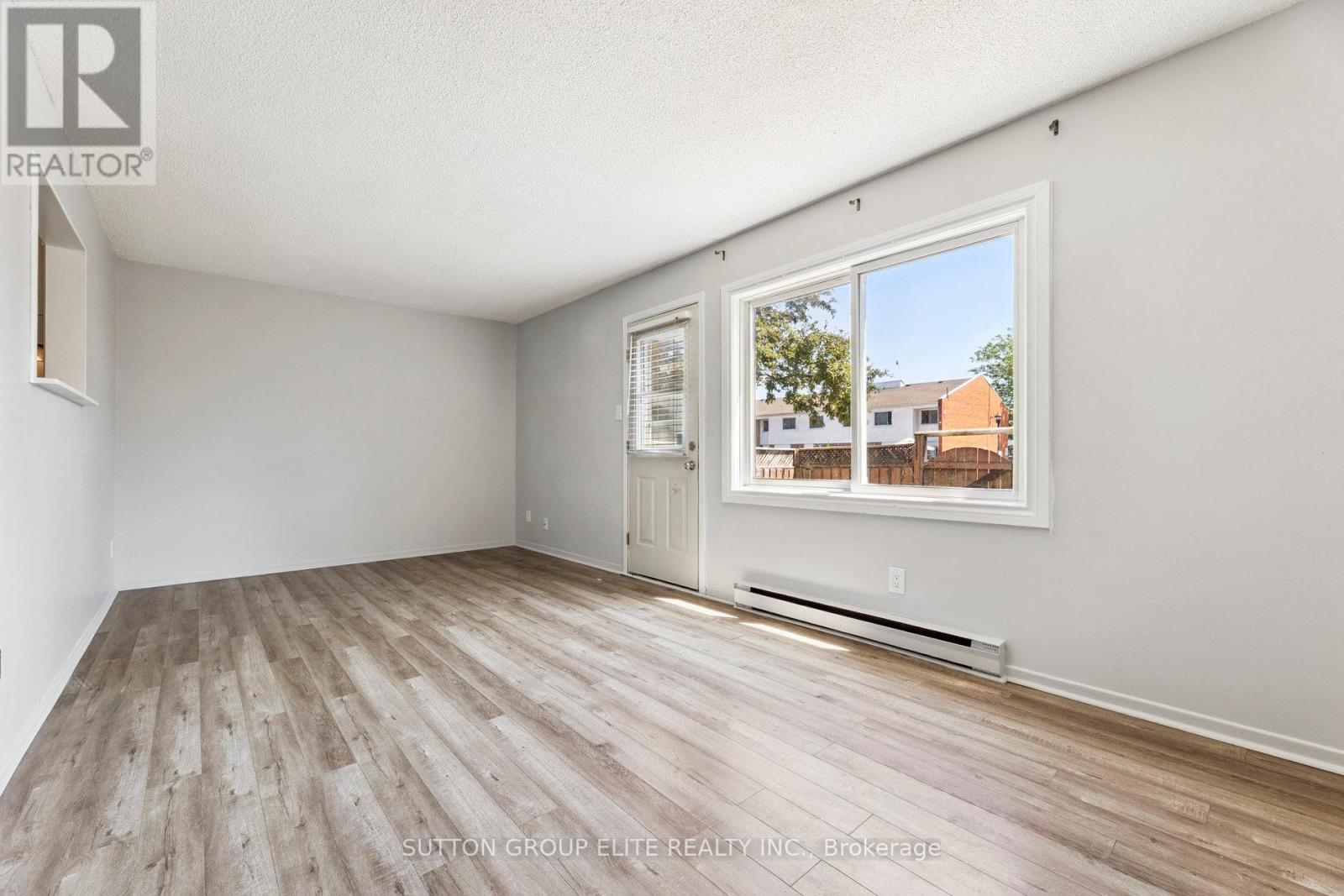 Property at 77 - 1010 GLEN STREET image 4