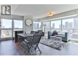 1607 - 386 YONGE STREET, Toronto, Ontario