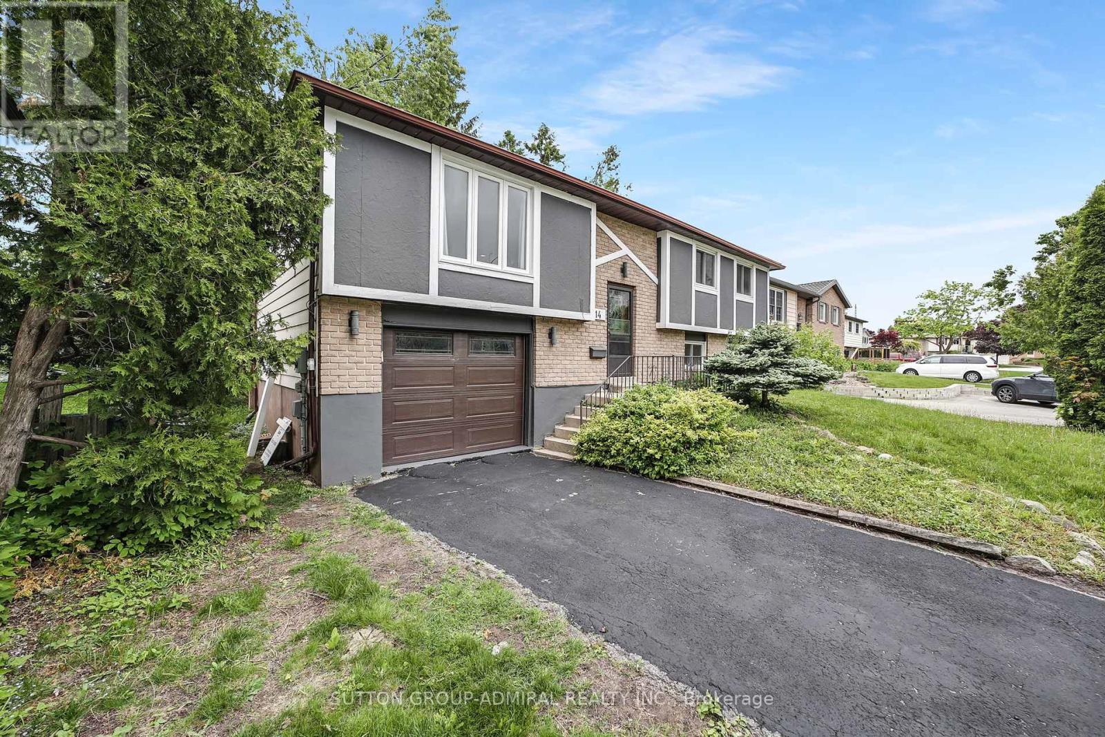 Property at 14 CHIPPAWA COURT image 4