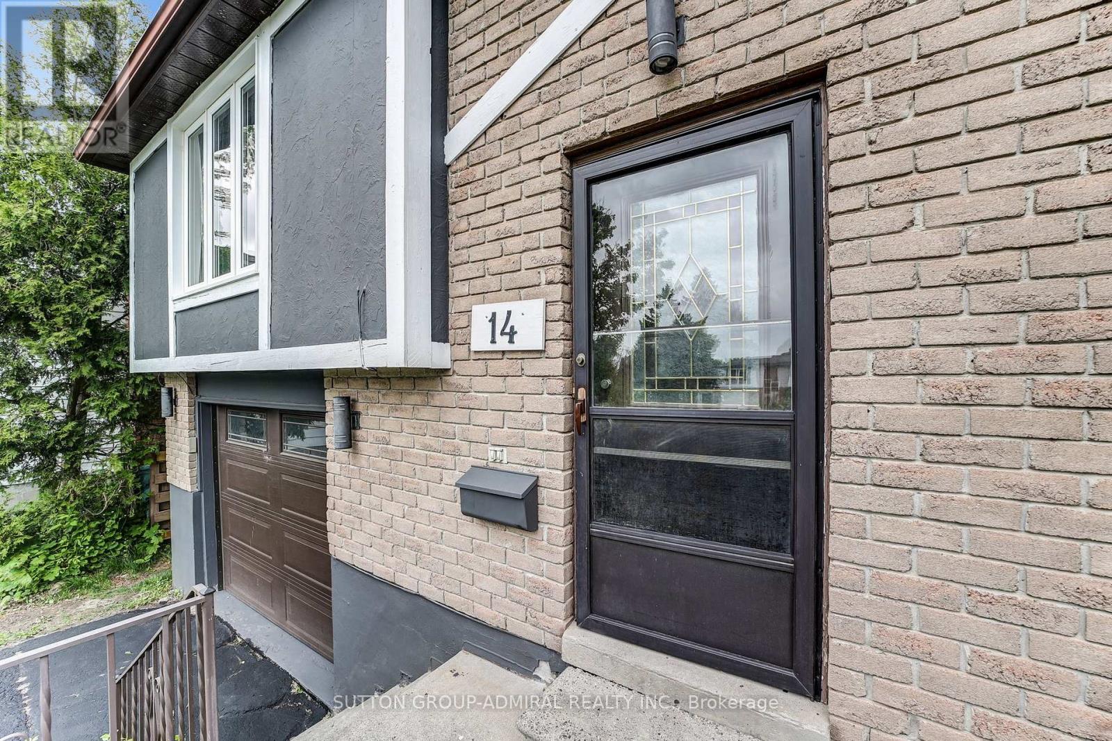Property at 14 CHIPPAWA COURT image 5
