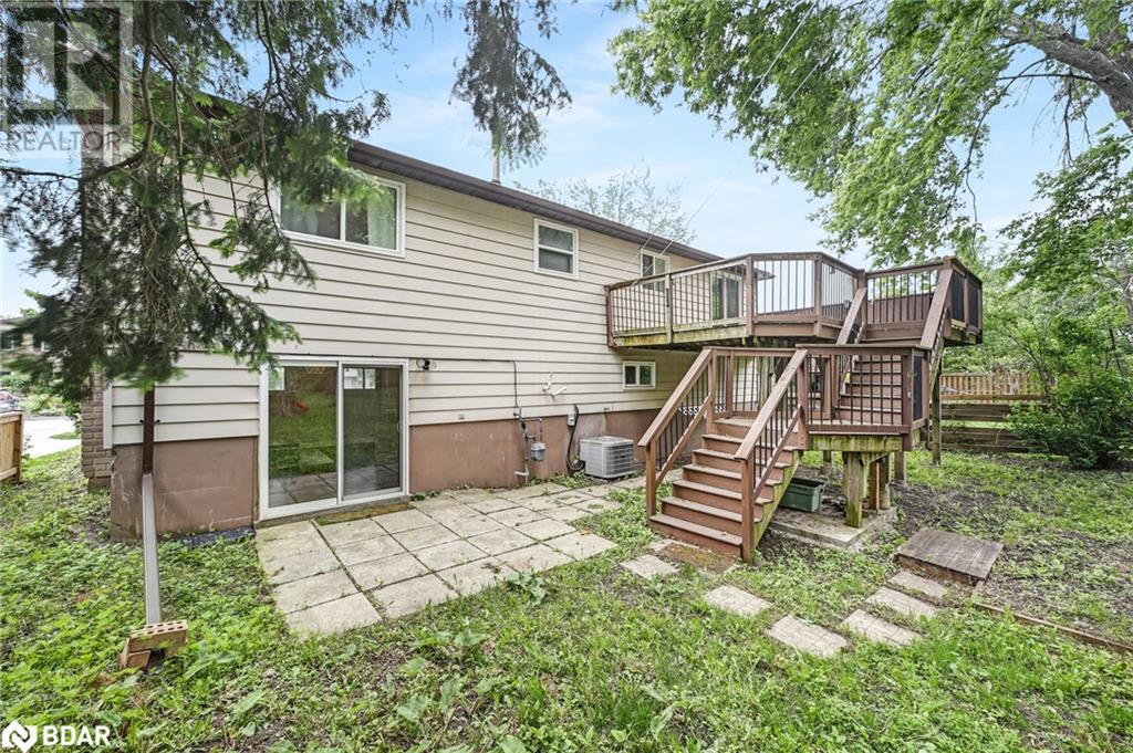 14 Chippawa Court, Barrie, Ontario  L4M 5N8 - Photo 38 - 40744626