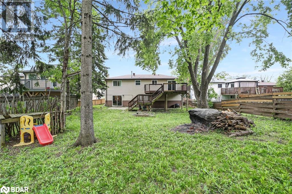 14 Chippawa Court, Barrie, Ontario  L4M 5N8 - Photo 40 - 40744626