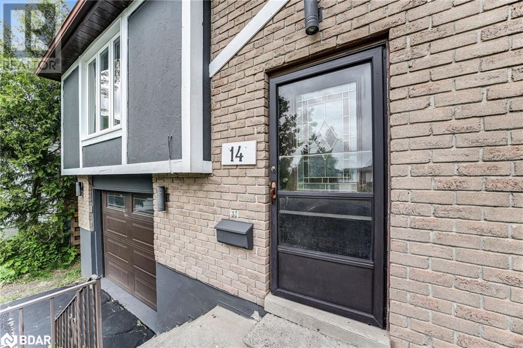 Property at 14 CHIPPAWA Court image 5