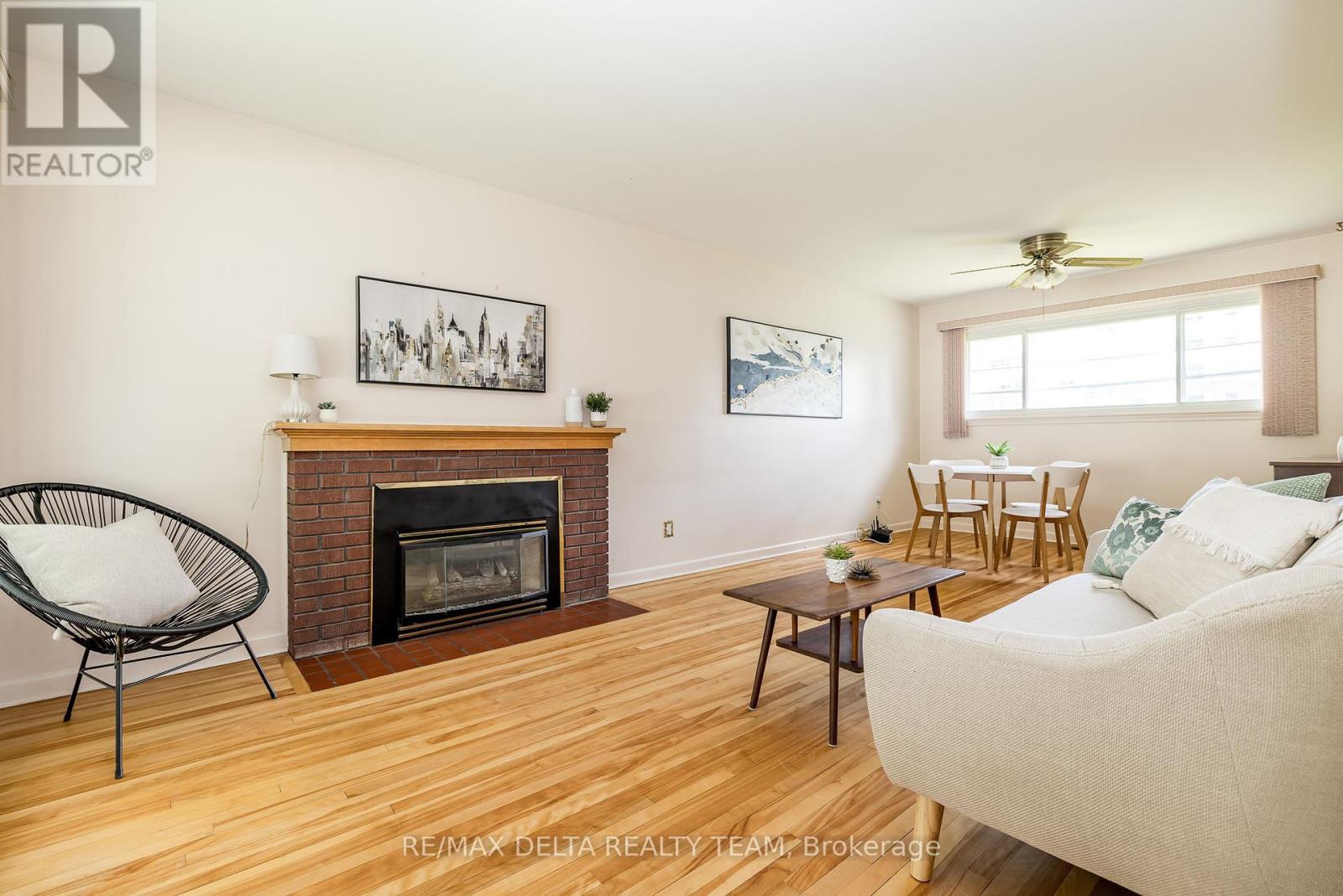 Property at 644 BROWNING AVENUE image 3