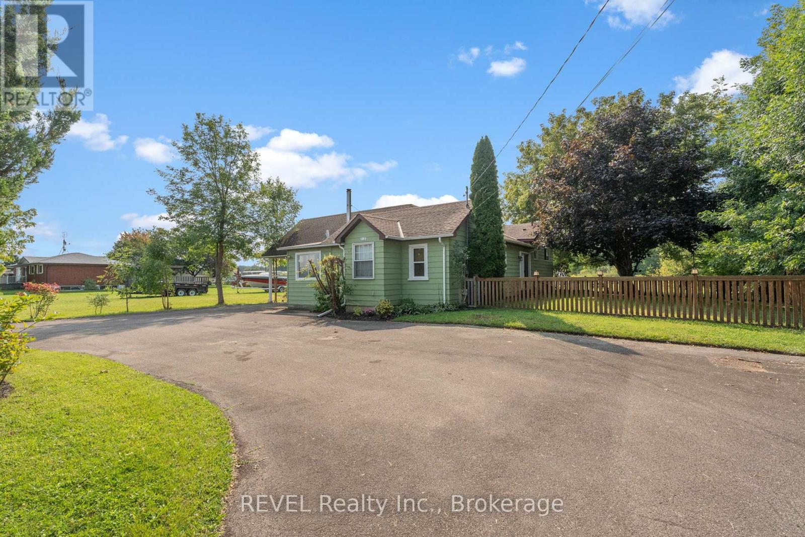 Property at 1031 LINE 8 ROAD image 3