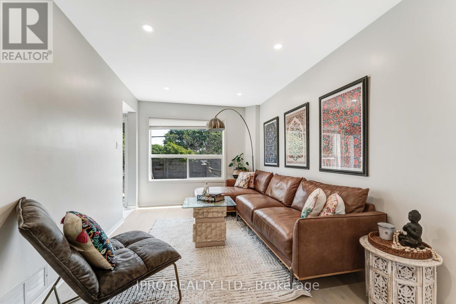 Property at 51 MULLCRAFT CRESCENT image 5