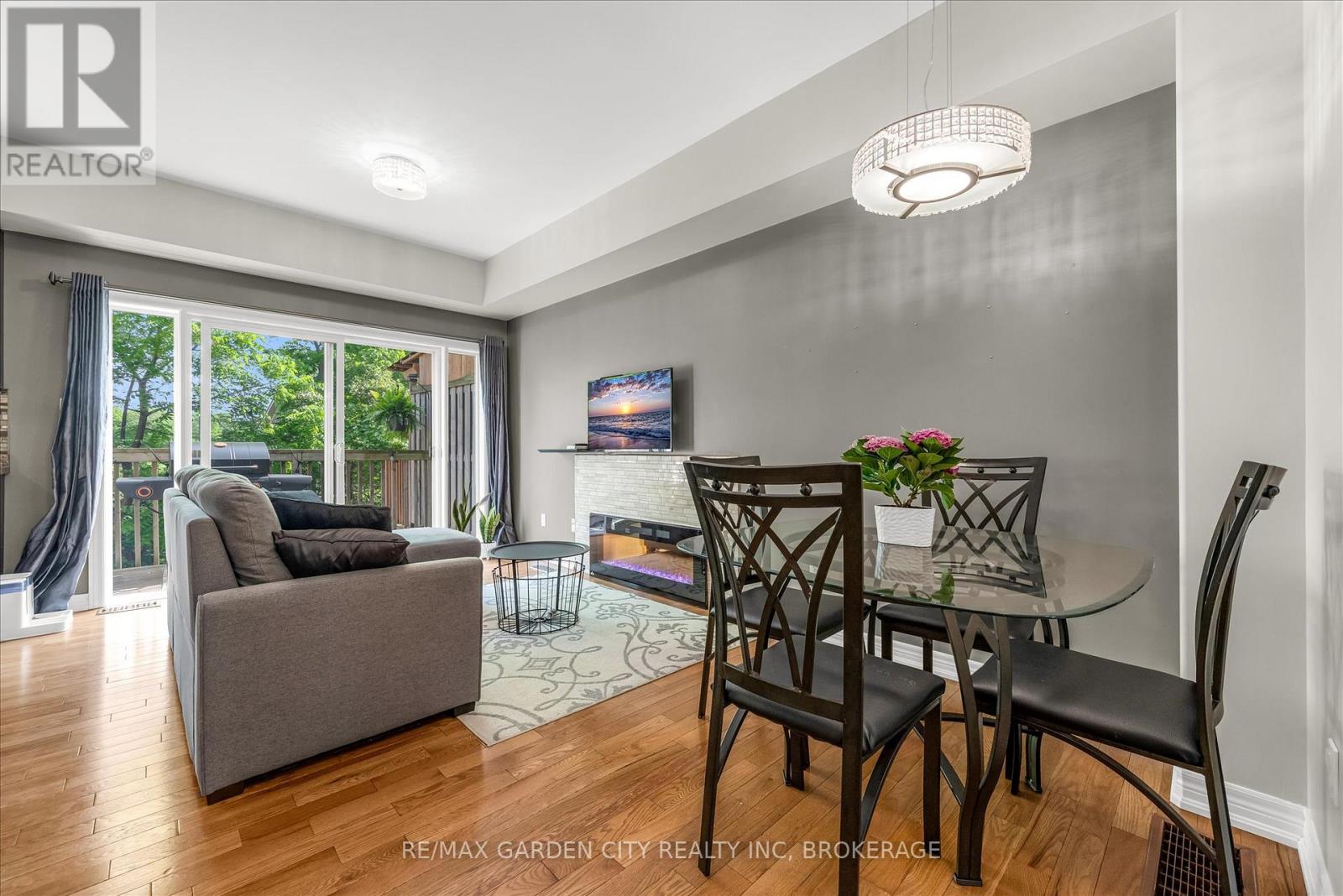 Property at 12 CHLOE STREET image 5